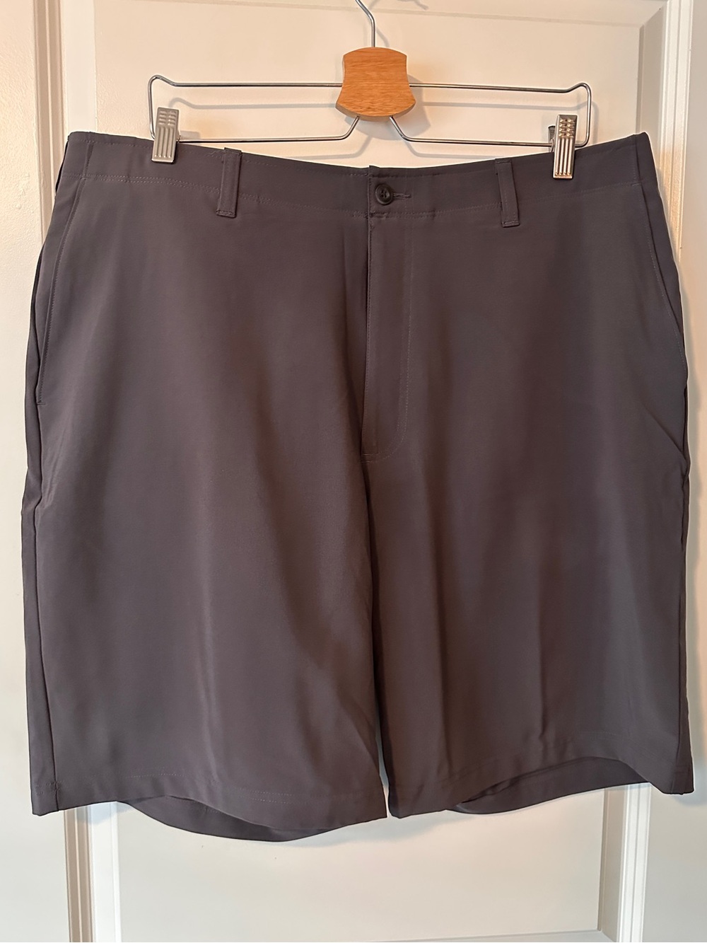 Ben Hogan Men’s Golf Shorts 38 Gray Stretch Performance 10” Inseam